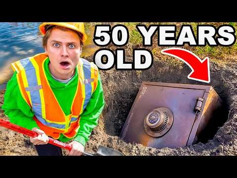 I Found an ABANDONED SAFE in my BACKYARD!!