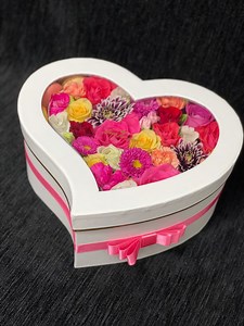 Gift Box With Fresh Mixed Flowers and Macaroons - Etsy UK