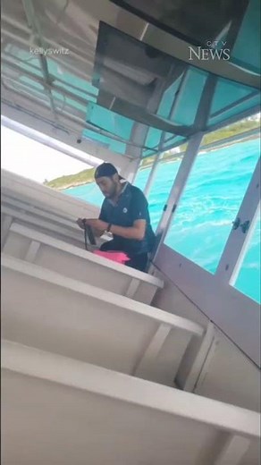 Passenger captures moment tour boat capsizes in Bahamas