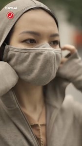 ÁO CHỐNG NẮNG LÀM MÁT SUNSTOP® COOLING TRẺ TRUNG - MUST-HAVE TRONG TỦ ĐỒ QUÝ CÔ LInk: https://format.vn/thoi-trang/nu/ao/khoac/chong-nang Dùng kem chống nắng liệu đã đủ để bảo vệ cả cơ thể? Áo chống nắng SunStop® Cooling với tính năng vượt trội nàng đã có thể làm bảo vệ làn da chỉ trong một nốt nhạc: ▪️ Dễ dàng có lớp bảo vệ với chỉ số chống nắng UPF 50 (Ngăn tới 99,7% tia UV) ▪️ Thiết kế thời trang, tay xỏ ngón bảo vệ bàn tay ▪️ Mũ trùm tiện lợi, che chắn tối đa ▪️ Túi ẩn phía trong dễ dàng để 