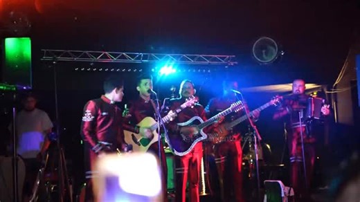 𝐓𝐄𝐀𝐌 𝐓𝟑𝐑𝐄𝐋𝐄𝐌𝐄𝐍𝐓𝐎 on Instagram: "T3R Elemento En Presentación En Las Vegas Nevadas 2016 🔥 @t3relementooficial @ggfkrisssssssssssssssss #T3RElemento #KrisNava #GGF #GangGangFoo"