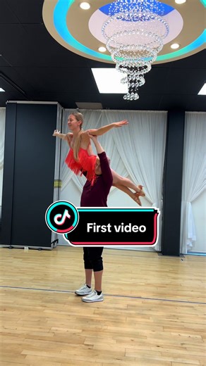 Lifts are only fun when you have a strong partner ❤️ #dance #dancer #danceteacher #dancelife #dancelift #dancelifts #partner #partnerwork #dancevideo #danceviral #latindancer #dancesport #ballroom #ballroomdancer #ballroomdance #dancestudio #dianadancelife