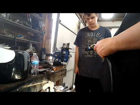 Removing and Installing Piston Wrist pins (piston pins)