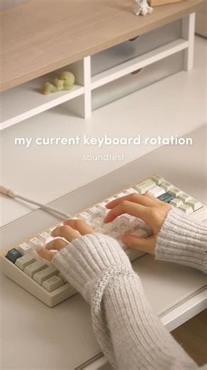 denise on Instagram: "a quick soundtest of my current keyboard rotation ⌨️ thought i showcase some of my favorite keyboards that i used for the past year! i’ve also been using a lot more of my tactile builds and it’s so satisfying to type on. which one is your favorite? ⌨️ keyboard specs: @modekeyboards mode sixtyfive keyboard (all foam / pom plate) @osumekeys matcha tactile switches @osumekeys matcha hiragana keycaps @yunzii_keyboard al68 keyboard @keybay.tech blue cheese v2 switches @osumekeys