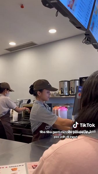 Pengalaman Unik di Cotti Coffee Bali