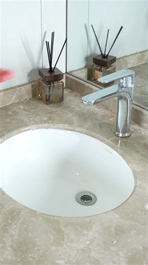 【🏠 ついにやった！】 ダイソンの本格お手入れしてみた💨 今日、覚悟を決めて 二年間働き続けたダイソンを 完全分解洗浄！ 「え？これって新品？」 家族全員が驚いた瞬間✨ 特に感動したのは フィルターの汚れ… 見なかったことにしてた あの黒ずみがスッキリ！ 次回はもっと早くやろうと 心に誓った日なのでした。 #ダイソンお手入れ #大掃除実況 #家電長生き術 #主婦の挑戦 #やってよかった #掃除あるある #お掃除 #時短掃除 #掃除のコツ #すっきり掃除