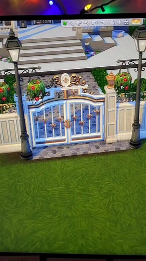 #stitch with @sahm_and_bean you had so many ideas for gates! some of these I've used before, but some were new. what's your favorite gate workaround? #sims4 #sims4tips