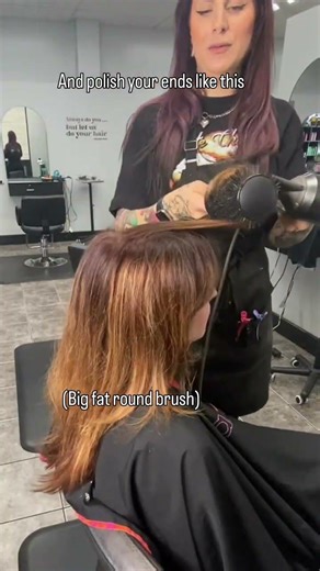 How to add volume to the hair while you're blow drying