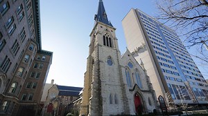 A guide to Milwaukee walking tours, from history and culture to food and ghosts