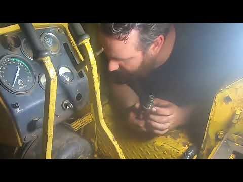 JD 450 HLR transmission pressure adjustment and theory