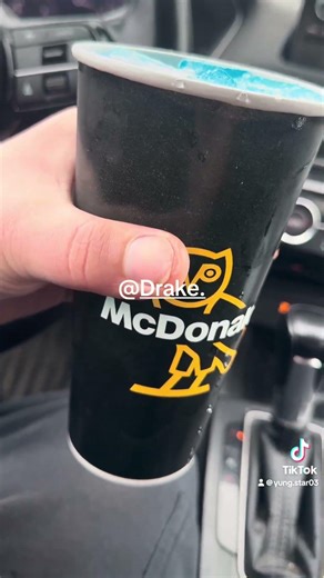 We tried the blue drake sprite. #drake #sprite #viral