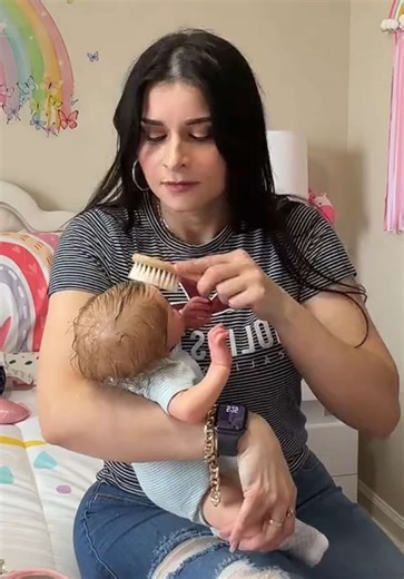 RUTINA DE BAÑO DE MI BEBÉ RECIÉN NACIDO YouTube, Karla Lemus instagram, KL. Reborn. #bebesreborn #rutina #bebe#baño#mama.