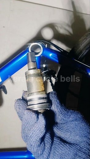 simple steps to remove the bottom bracket.
