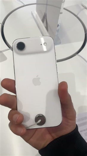 iPhone air Cloud White