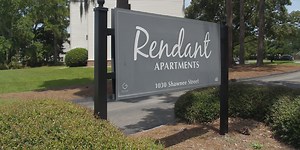 Residents at Rendant Apartments discuss violence, mold, ongoing maintenance issues