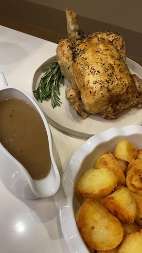 Easy Roast Chicken with Homemade Gravy Recipe