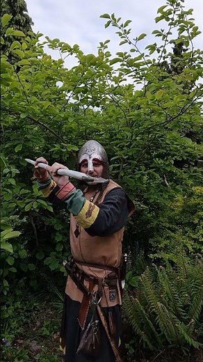 The Viking spear 👍 Such a cool medieval weapon