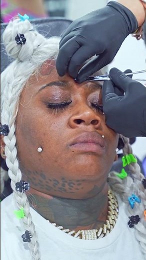 THIS FOREHEAD DERMAL PIERCING IS AWESOME 💎😱