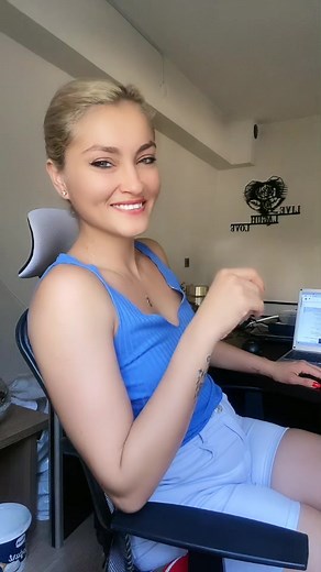 Office Chair Moves That Make You Laugh