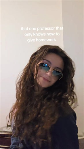 like why do you give so much homework?? #uni #foryoupage #trend #relatable #university