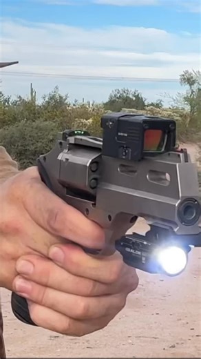 @chiappafirearms Rhino 40DS @leadsteel Pandora @revindustriesspeedloader @mcweaponry Gunsmith | InRange TV