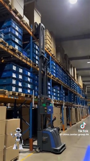 11K views · 122 reactions | A great video to demonstrate what or automated machines can do when they work properly #Automation #robotsarehere #EndOfTheWorld | Safety 1st Forklift Training | Facebook