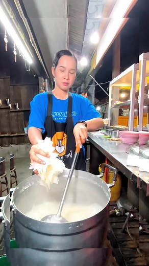 Kuay Jap Nakhon Sawan | KiNG Street Food | คิงสตรีทฟู้ด | ก๋วยจั๊บน้ำใสนายปู้ โรงบาลสวรรค์ปะชารักษ์ จ.นครสวรรค์ | KiNG Street Food