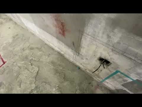 水電工序(案例補充)：水電師傅到場放樣，確認配置方式跟怎麼打管溝