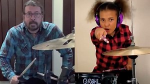 Dave Grohl a proposé à la jeune prodige de la batterie Nandi Bushell d'écrire une chanson avec lui