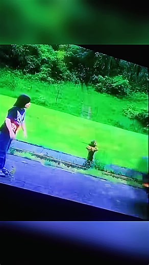Bro turned into a plastic dummy mid-scene 💀#funny #fyp #usa #moviemistakes #bloopers