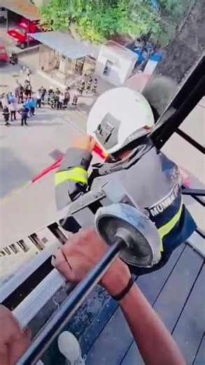 Mumbai Fire Brigade Tripple Extension Ladder drill practice #mumbaifirebrigade