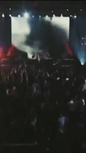 126K views · 7.1K reactions | KoRn - One (Metallica tribute on MTV) #TGIF #freaksdoitbetter #one #korn #metallica | The Children of the KoRn | Facebook