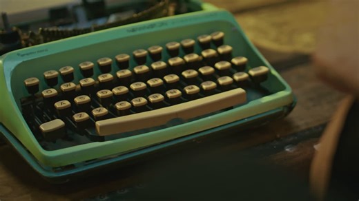 Hands Typing on Retro Typewriter - Free Stock Video