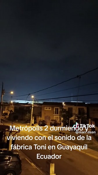 Así es como Metrópolis 2 debe dormir todos los días con el sonido de la fábrica Toni, sin olvidar el ollin, las quejas son muchas, pero su gerente indicó que esos decibeles están dentro de los parámetros establecidos en la norma, que opinan uds?, podrían dormir con este sonido por años? y soportar el ollin y olor que emana de la fábrica ?. Atención #toni su personal no atiende las quejas