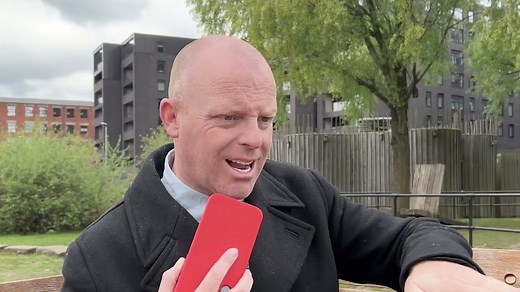 Prank calling a dinosaur museum