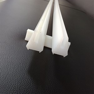 [Hot Item] Wear Resistance UHMWPE Plastic Guide Rail and UHMW Polyethylene Roller Chain