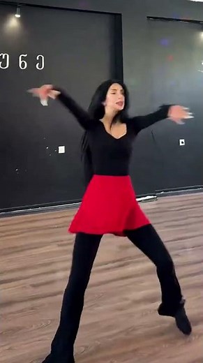 Georgian girl dance 💃 😍 #bride #dance #танец #wedding #танцы #dancer #top #love #самыекрасивые
