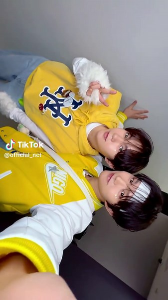 Chill Vibes with Jaehee and Ryo from NCT