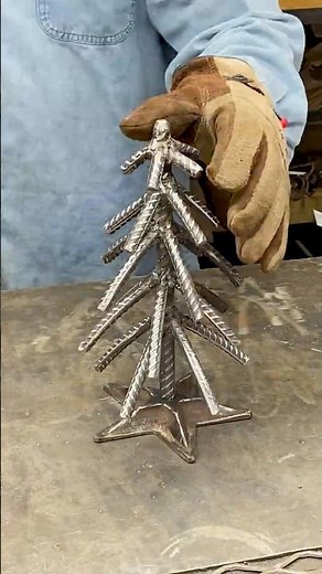 Transforming Rebar into a Simple DIY Christmas Tree Decoration!