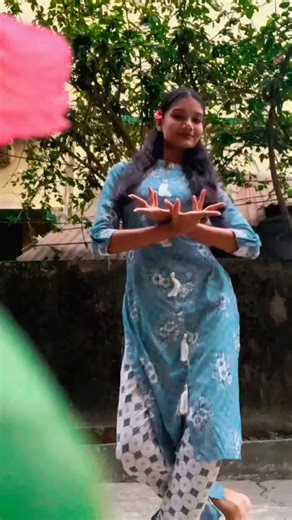 L R B | Classical vibes only 🤍✨ . . . . . . #reels #trending #hits #viralreels #trendingreels #dancevideo #dancereels #classicaldance... | Instagram