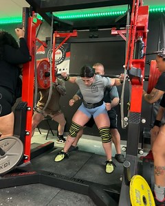 Hunter Henderson on Instagram: "Some training from yesterday and today! Squats are going well. Training in general has been pretty spectacular since the move. (shocker) 611 540 Larsens 6x2 @ 297 Roger's pro from today. I have made this machine my best friend along with the GHR. @briannyt and @krristinanicole were watching me so I got a little excited😂"