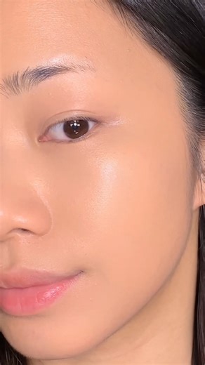 Oil-controlling and smoothing primer meets lightweight, seamless cushion foundation for perfect skin. ✨👑 #focallure #focallureph #focalluresanrio #mattecushion #primer #cushion | Focallure Philippines