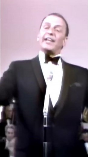 An incredible performance of “That’s Life” by Frank in 1966 🎶