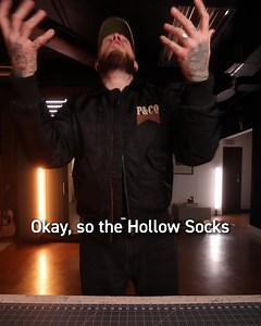 Compression socks aren’t supposed to hurt. But most options are way too tight, overheat your feet, and start sliding down halfway through your day. Hollow Socks were built to solve that problem. We combined ultra-soft baby alpaca fibers with light, breathable compression that stays up, feels good, and actually works. ✅ 15–20 mmHg compression to reduce swelling ✅ Cushioned support to relieve foot pain ✅ Made from breathable baby alpaca fiber ✅ Moisture-wicking ✅ Odor-resistant ✅ Temperature regul