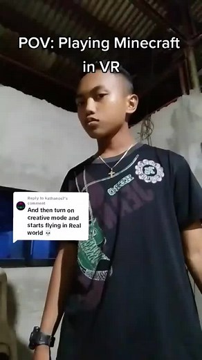 POV: Playing Minecraft in VR