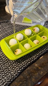 Full video below👇 Party hacks perfect for spooky season! #easy #party #hacks #Halloween #Fall #fun | Randy & Mandy