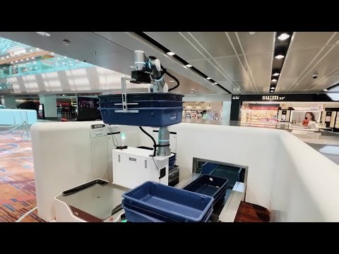 Our Rizon 10 is Working at #changiairport✈ #adaptiverobotics #automation