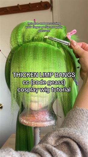if you’ve struggled with getting thickness in your wig, even with crimping, transplanting wefts can be a helpful technique!! materials include UHU glue, comb, metal scraper, crimper, got2be hairspray #cosplaywig #wigstyling #cosplaywigstyling #cosplaytutorial #codegeass @miccostumes