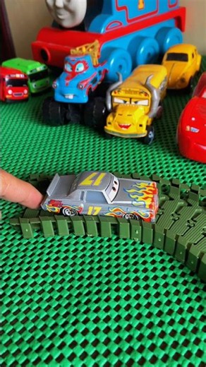 Disney Pixar Cars - Darrell Cartrip Toy Car Racing Jump Action⚡️🚘 #disneycars #cars