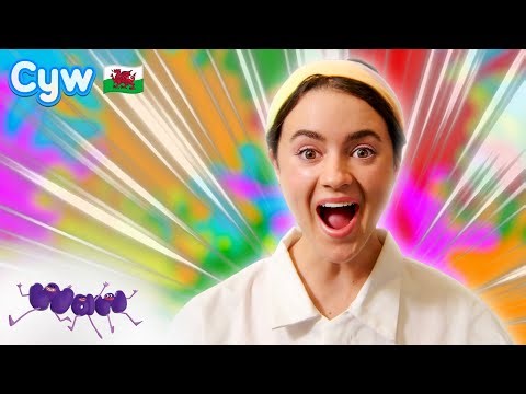Waw! Lliwiau - Cymysgu Paent 🎨 | Welsh Science for Kids 🏴󠁧󠁢󠁷󠁬󠁳󠁿
